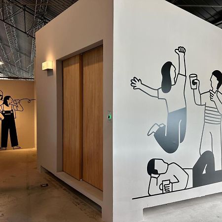 Kw2 Hostel 高雄市 エクステリア 写真